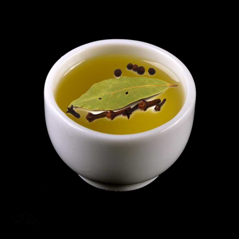 Esenciálny olej Bobkový list je vyrobený parnou destiláciou listov rastliny Laurus nobilis. Je známy svojimi účinkami na nervový systém. Má antispazmi