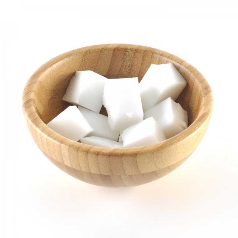 Mydlová hmota s bambuckým maslom  Mydlová hmota Crystal SHEA je mydlová hmota od spoločnosti Stephenson Personal Care vyrobená vo Veľke