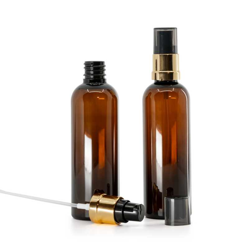 Plastová fľaška, liekovka, hnedá, čierno-zlatý lesklý dávkovač s dymovým krytom, 100 ml 