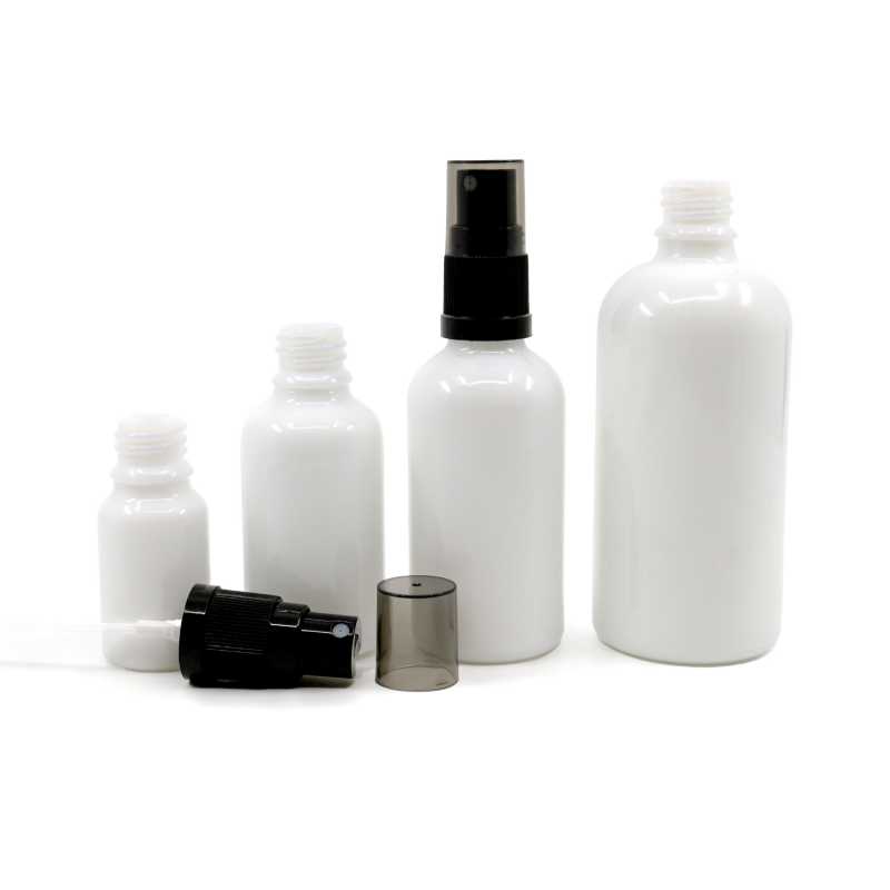 Sklenená fľaška, biela, čierny rozprašovač, dymový vrch, 10 ml