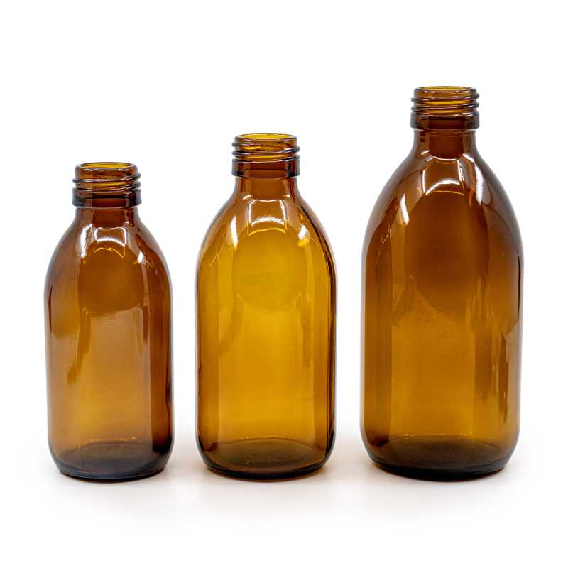 Sklenená fľaška tzv. liekovka s objemom 250 ml, je vyrobená z hrubého skla tmavohnedej farby. Slúži na uchovávanie tekutín, ktoré vďaka svojej farbe 