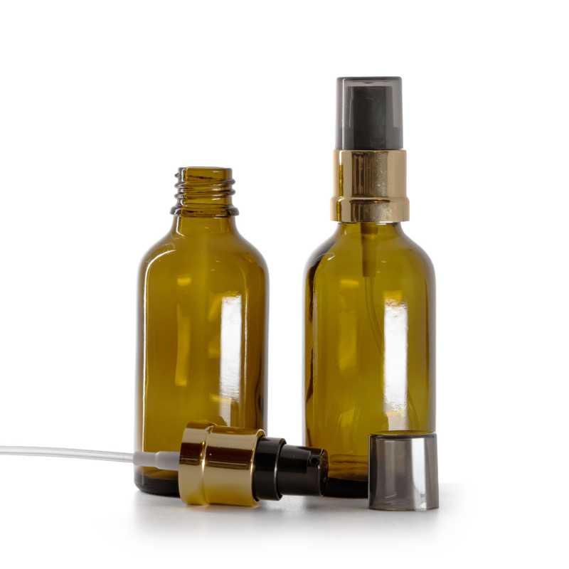 Sklenená fľaška, liekovka, hnedá, čierno-zlatý lesklý dávkovač s dymovým krytom, 50 ml