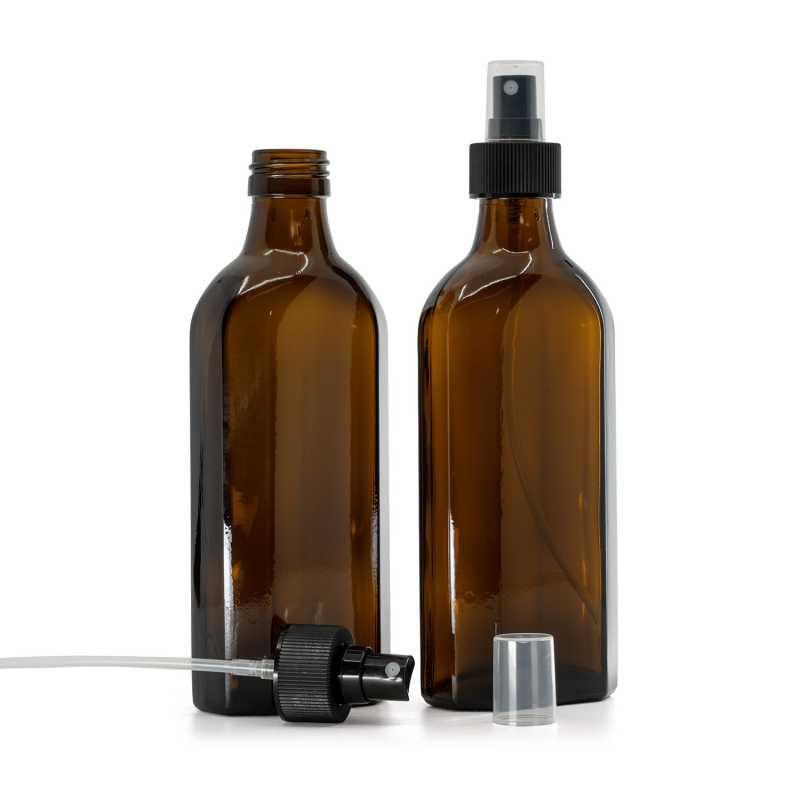 Sklenená fľaška, medicínska, plochá, PP28S, plastový rozprašovač čierny, vrúbkovaná obruč, 250 ml