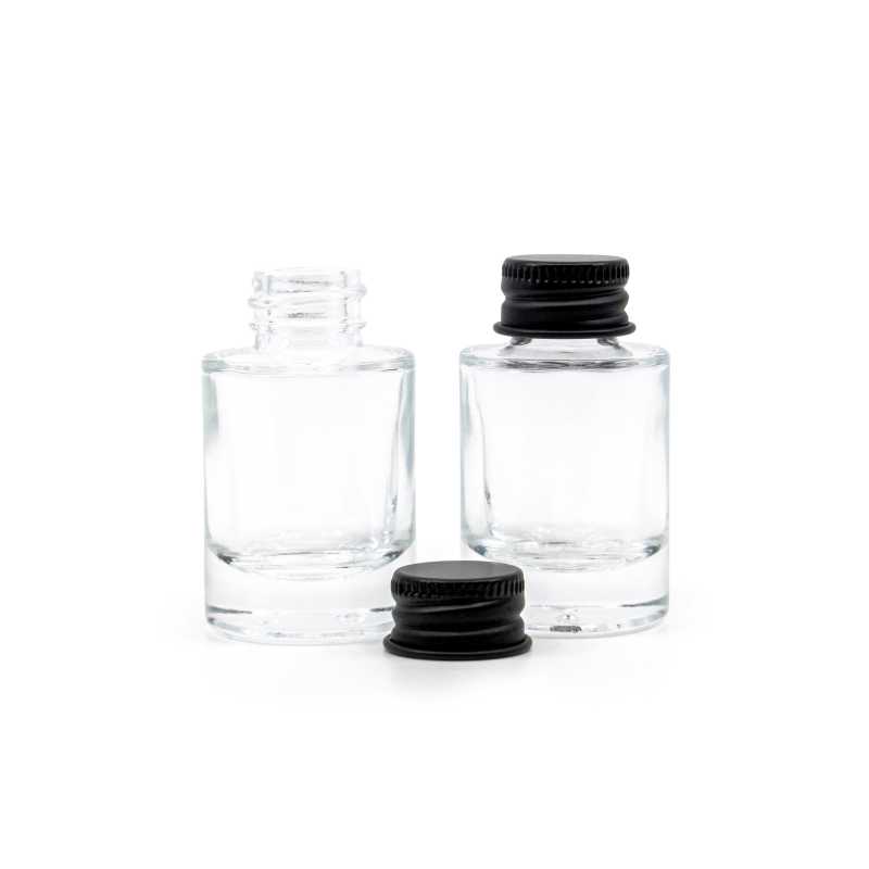Sklenená fľaška je vyrobená z hrubého priehľadného skla s hrubým dnom. Slúži na uchovávanie tekutín.Objem: 10 ml, celkový objem 15 mlVýška fľaš