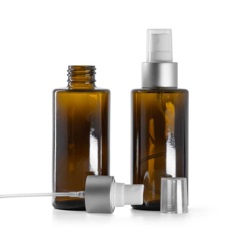 Sklenená fľaška, rovný vrch, 24 mm, biely rozprašovač, strieborná matná obruč, 100 ml