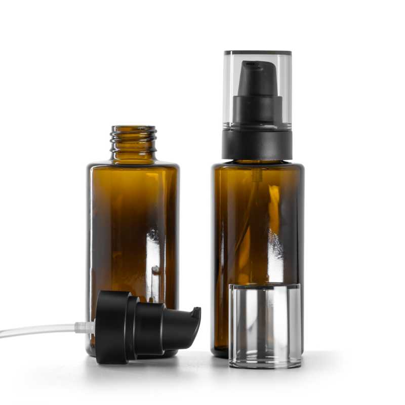 Sklenená fľaška, rovný vrch, 24 mm, čierny dávkovač s dymovým krytom, 100 ml