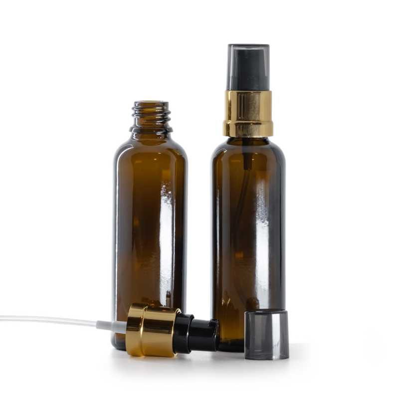 Sklenená liekovka vysoká, hnedá, čierno-zlatý lesklý dávkovač s dymovým krytom, 50 ml