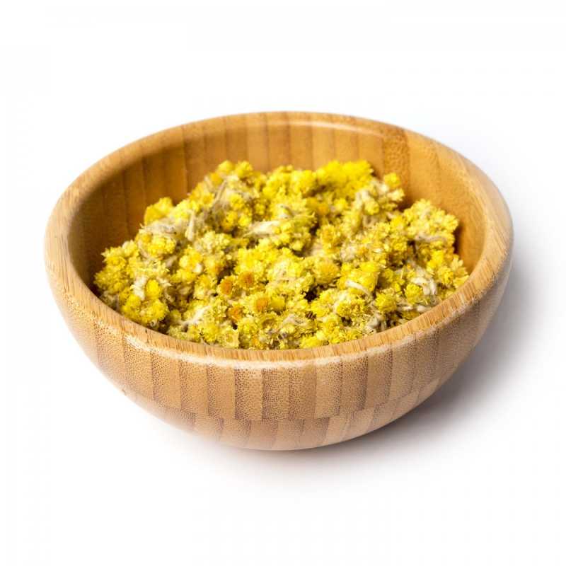 Slamiha alebo aj slamienka je charakteristická svojimi peknými žltými kvietmi. Je to veľmi liečivá bylinka. V Rusku dokonca dostala prívlastok bylina ne