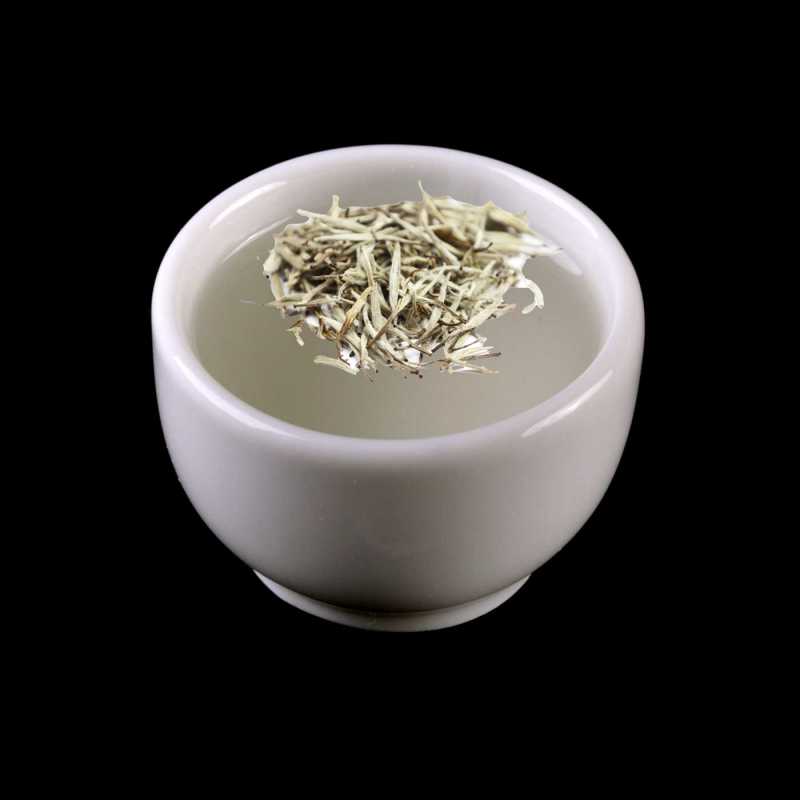 Vonný olej, biely čaj,  Lístky bieleho čaju prevoňané citrusovými tónmi bergamotu s podtónom eukalyptu. Kompozíciu uzatvára nežný dotyk santalovéh
