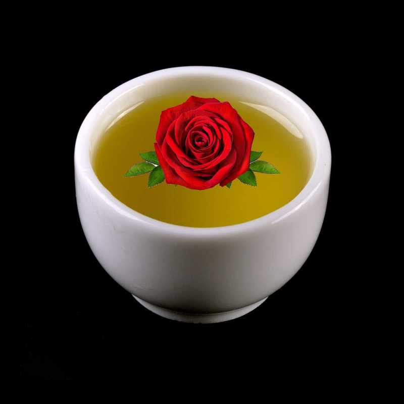 Vonný olej, ruža, 1ml Čerstvé lupene ruží prepletené vôňou jantáru. Doplnené o výraznú vôňu sladkej vanilky, čerstvej stonky ruže, fialiek a be
