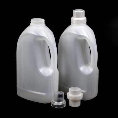 Plastová fľaša na aviváž, biela, biely vrchnák, 1,5 l 